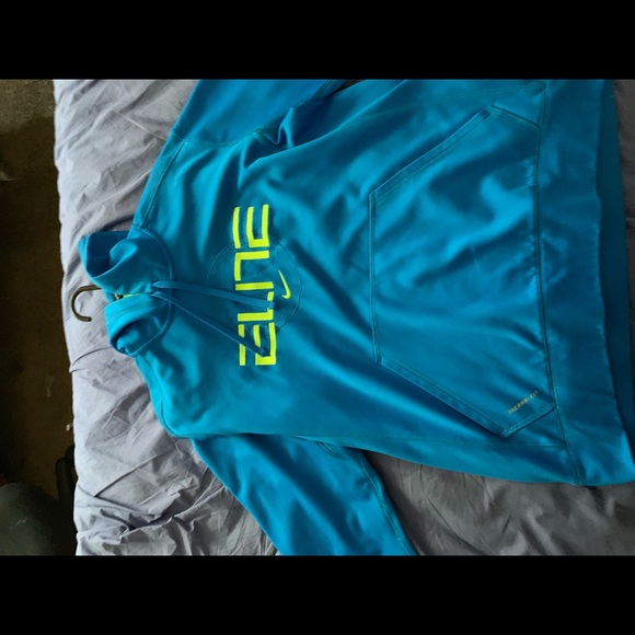 Nike Elite Jacket - Picture 2 of 3